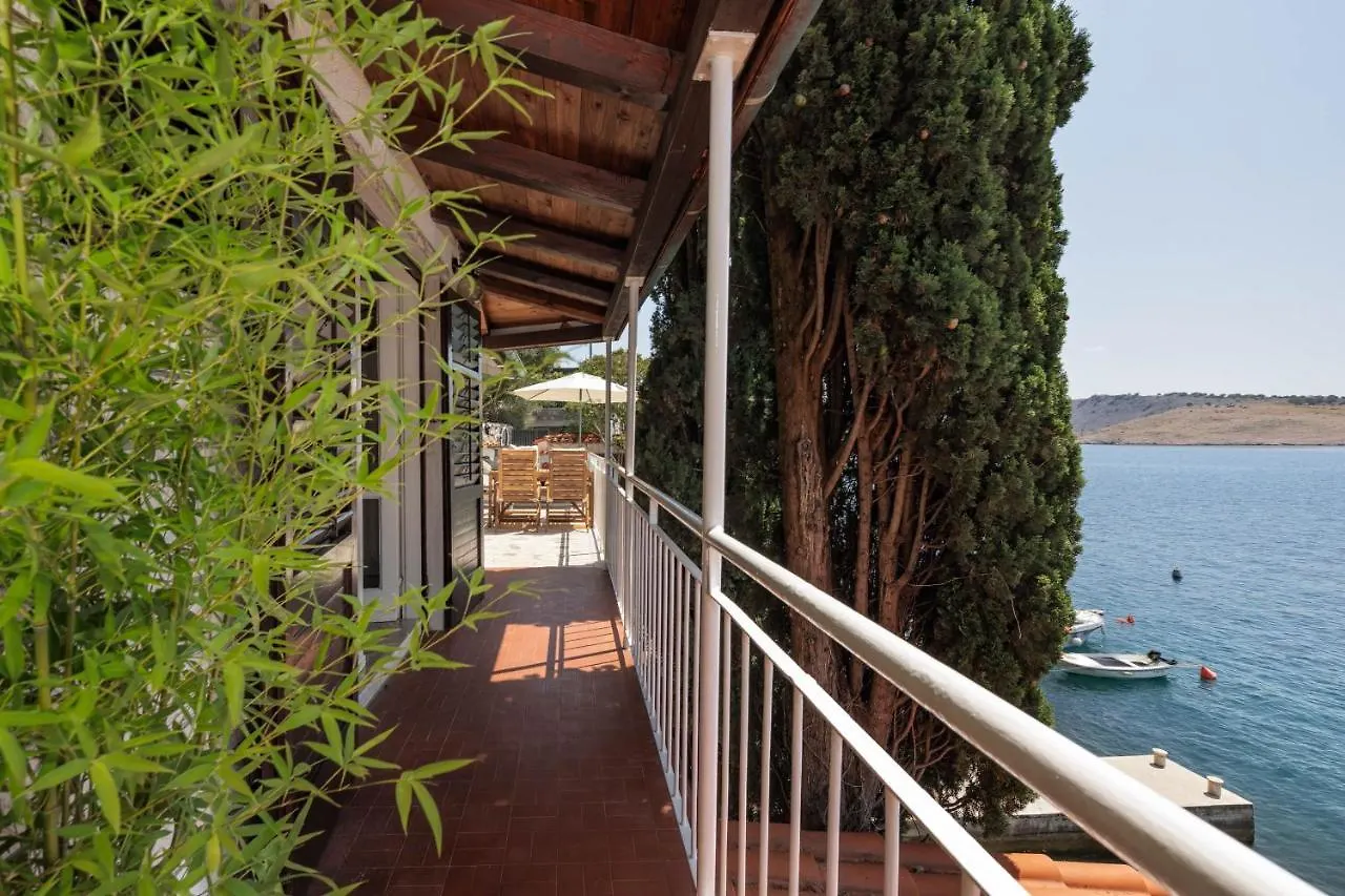 Apartment Adriatic Pearl Suite 1 And Adriatic Pearl Suite 2 - Happy Rentals Kraljevica Croatia